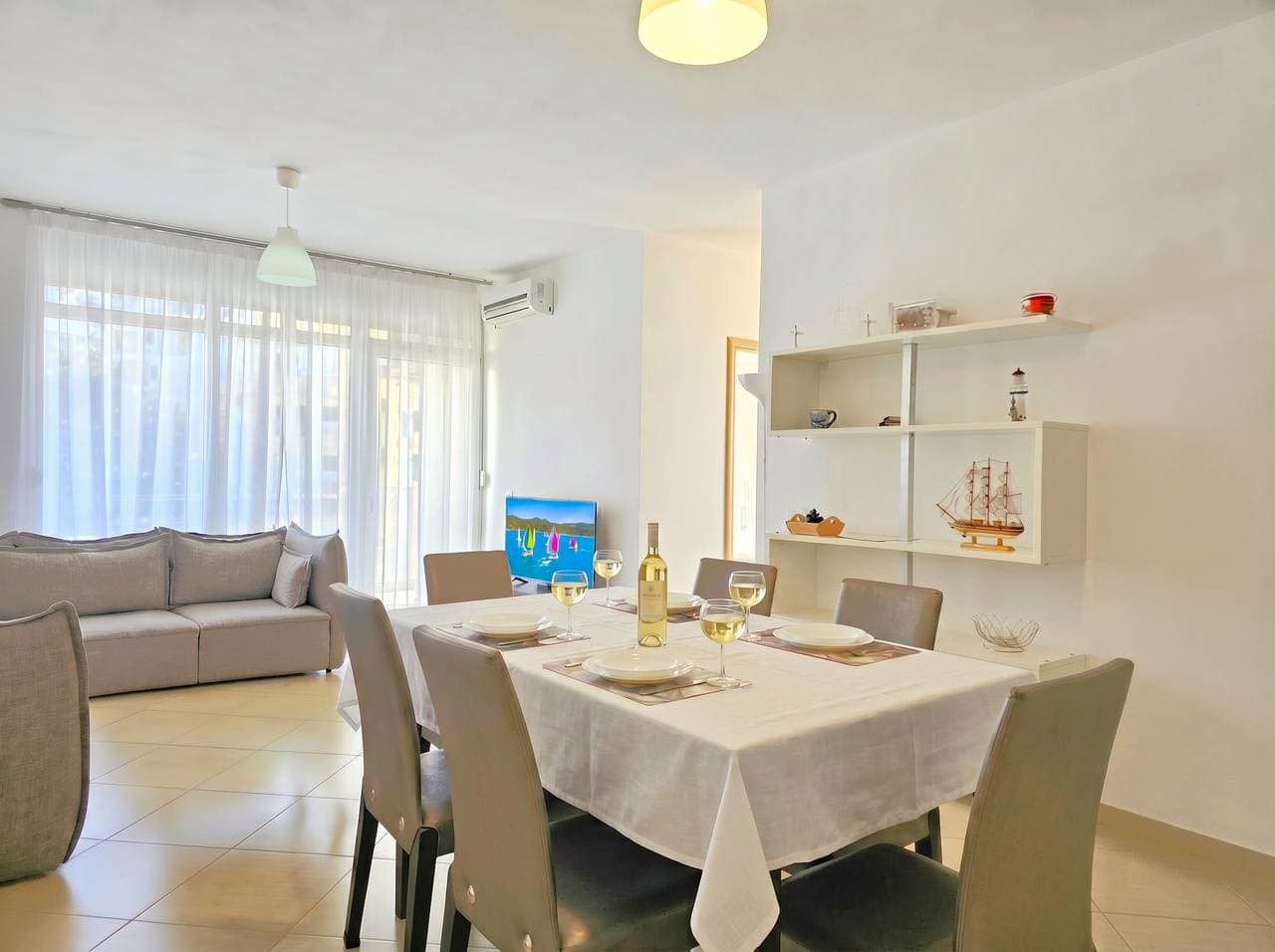 Foto 12 von 29: Ferienwohnung für 4 Personen mit Balkon