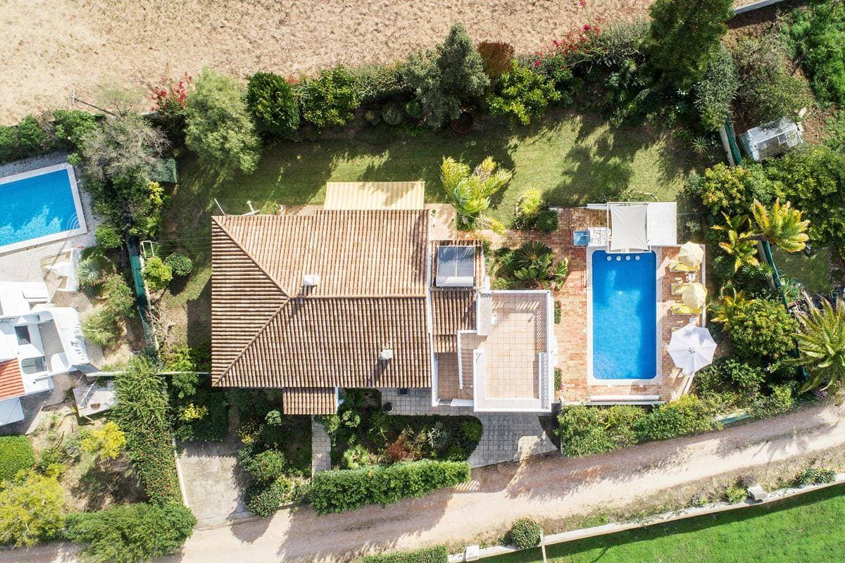 Foto 2 von 25: Villa für 4 Personen mit Garten