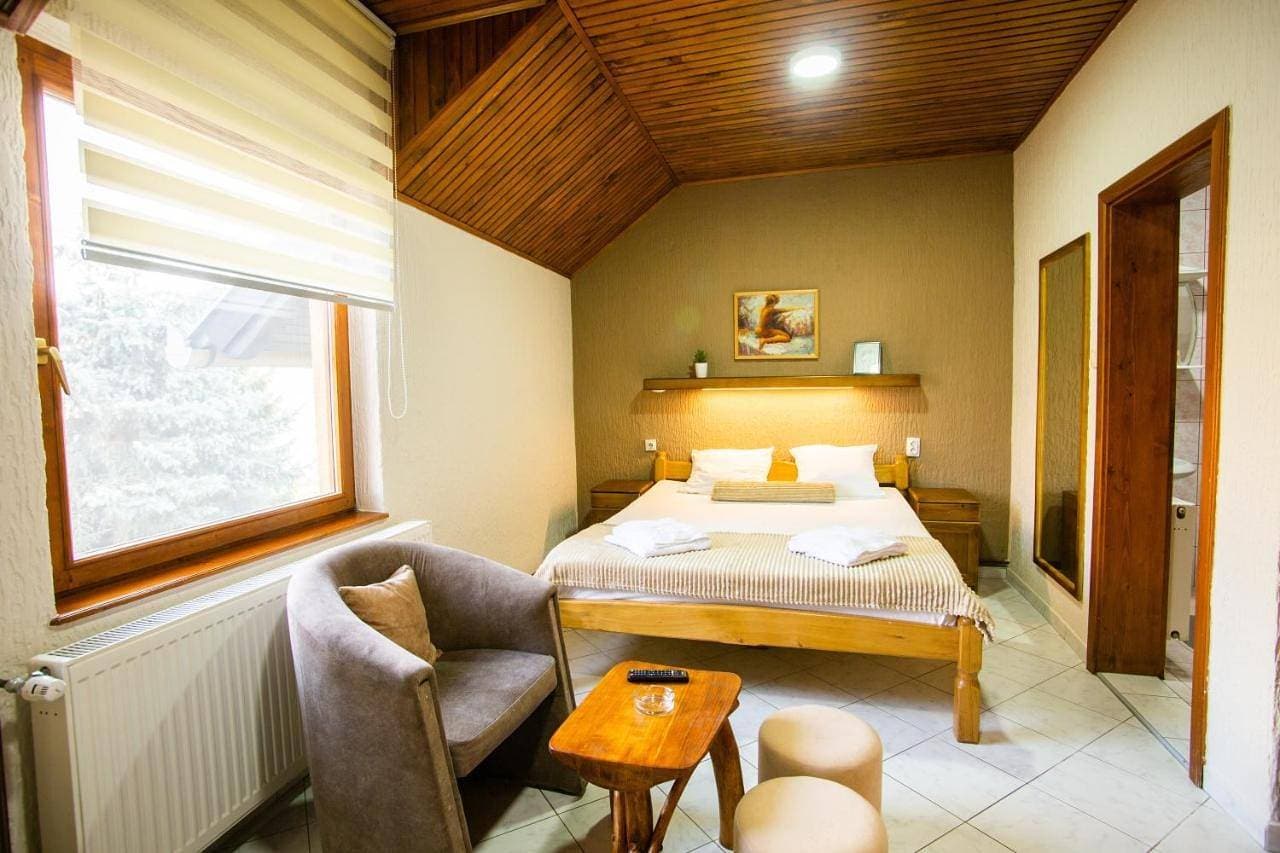 Foto 2 von 15: Double Room with Lake View