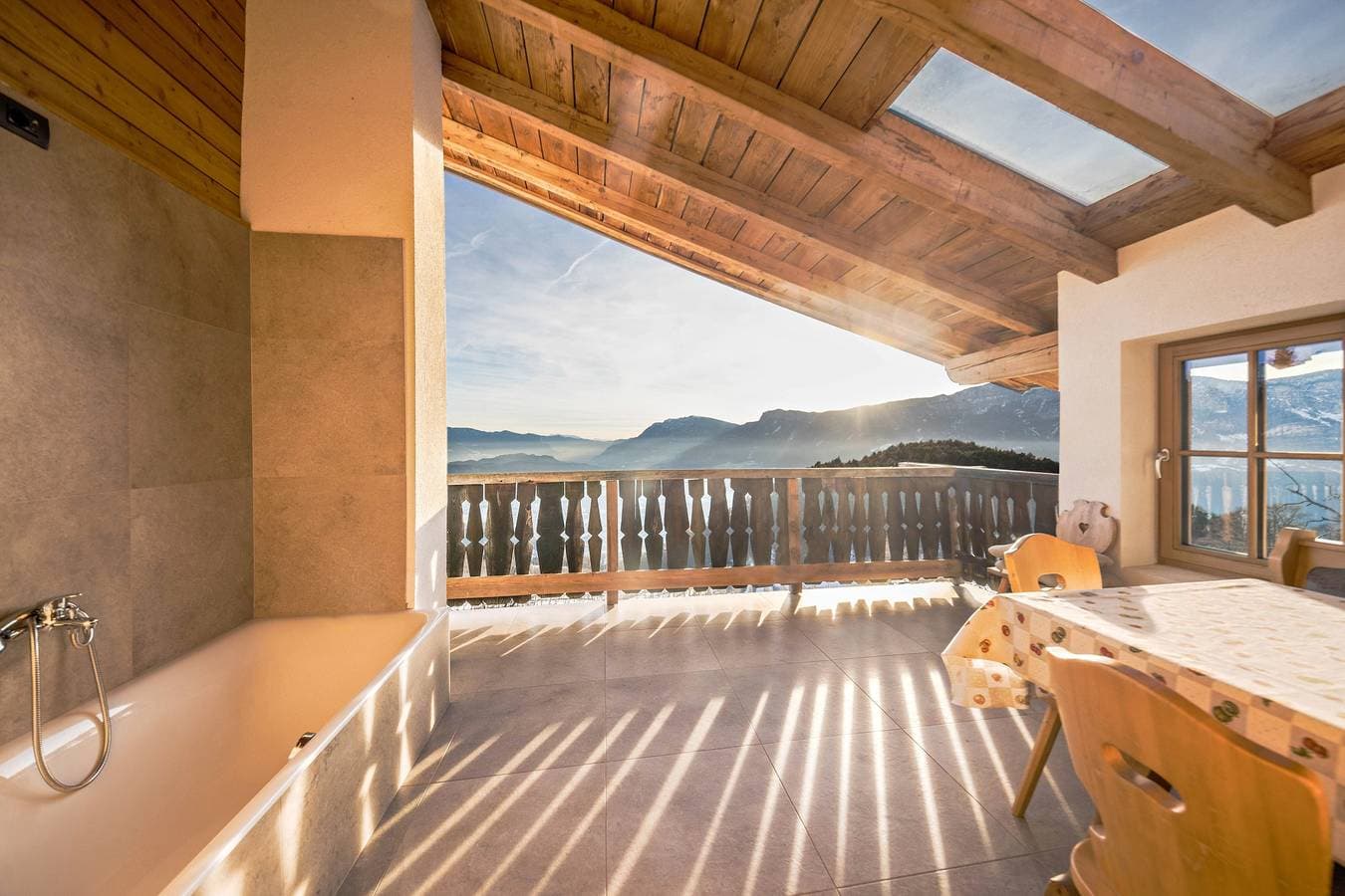 Foto 7 von 30: Ferienwohnung "Malgorerhof Sonja" mit Bergblick, WLAN & Gemeinschaftsgarten