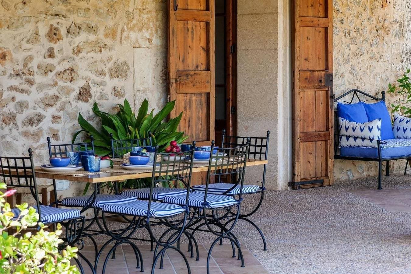 Foto 5 von 38: Ferienhaus Fonoll mit Bergblick, Pool, WLAN, Terrasse und Garten