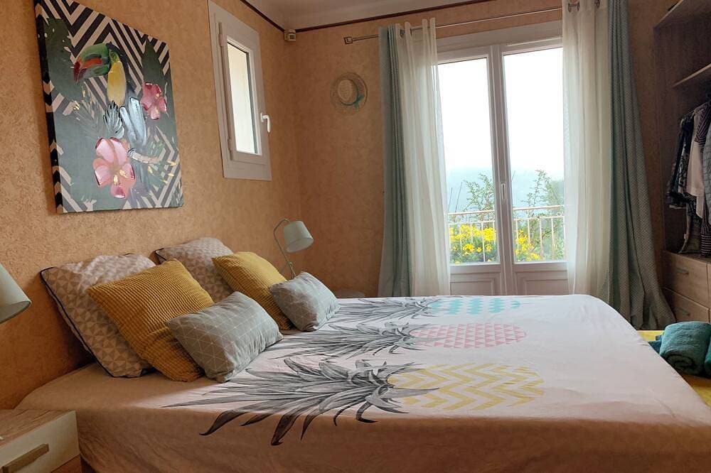 Foto 2 von 30: Large villa Magnificent swimming pool Breathtaking view Change of scenery guaranteed