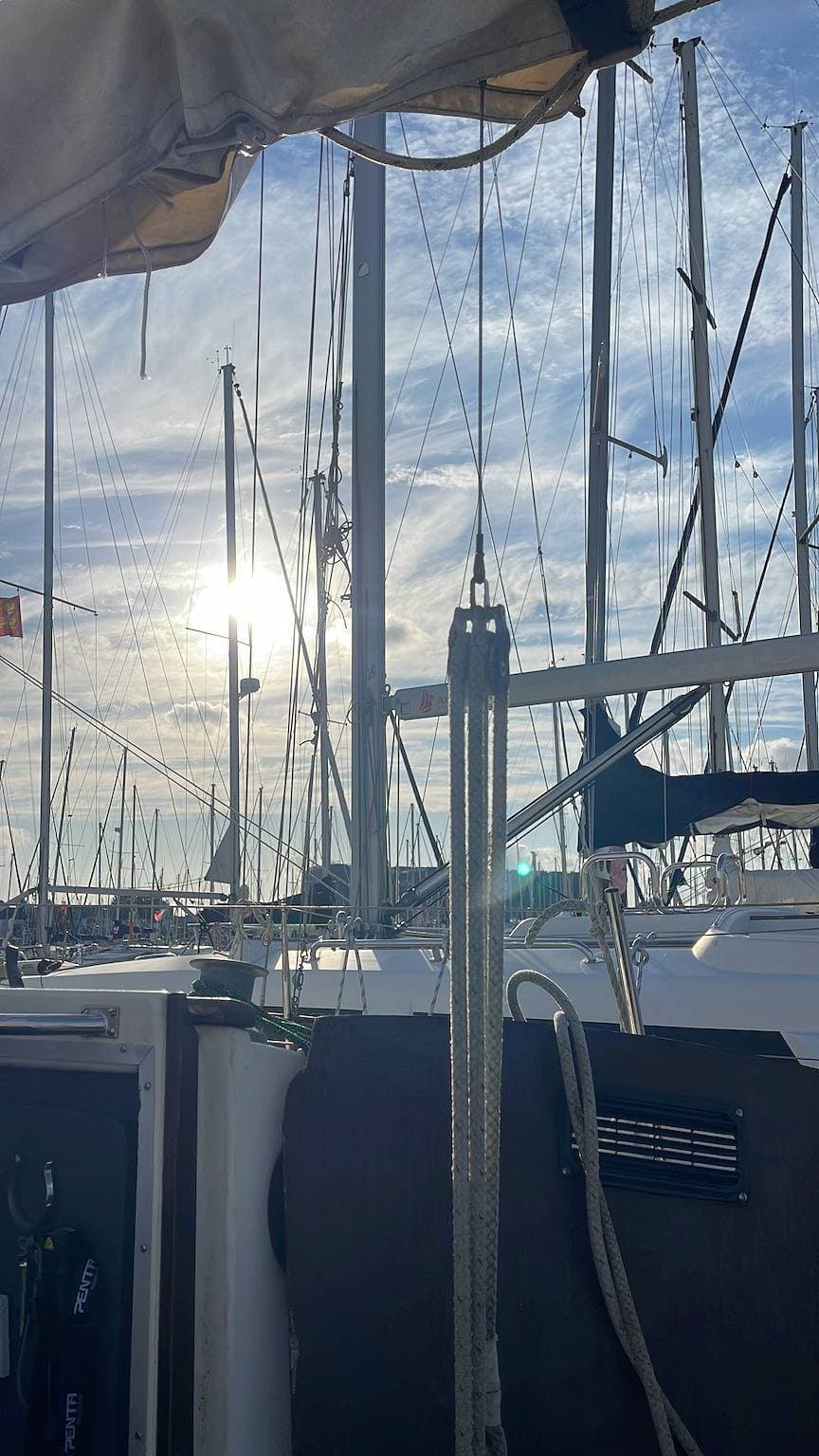 Foto 9 von 12: Boot 'Segelboot Miraflores' mit Meerblick, privater Terrasse und WLAN