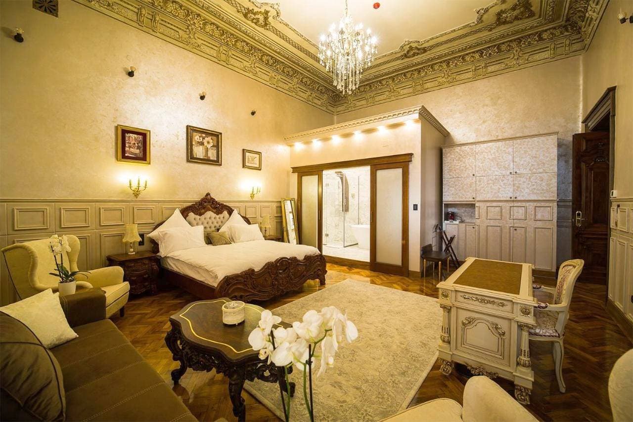 Hotel 5 Continents 1