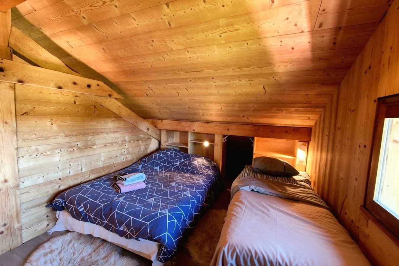 Foto 8 von 63: Chalet für 12 Personen mit Terrasse