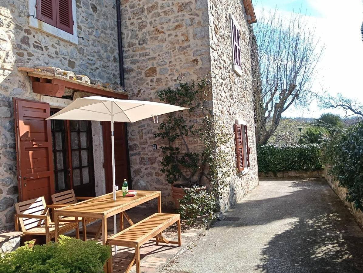 GiuMa Tuscany Historic Country House with Patio near Saturnia Hot Springs 1