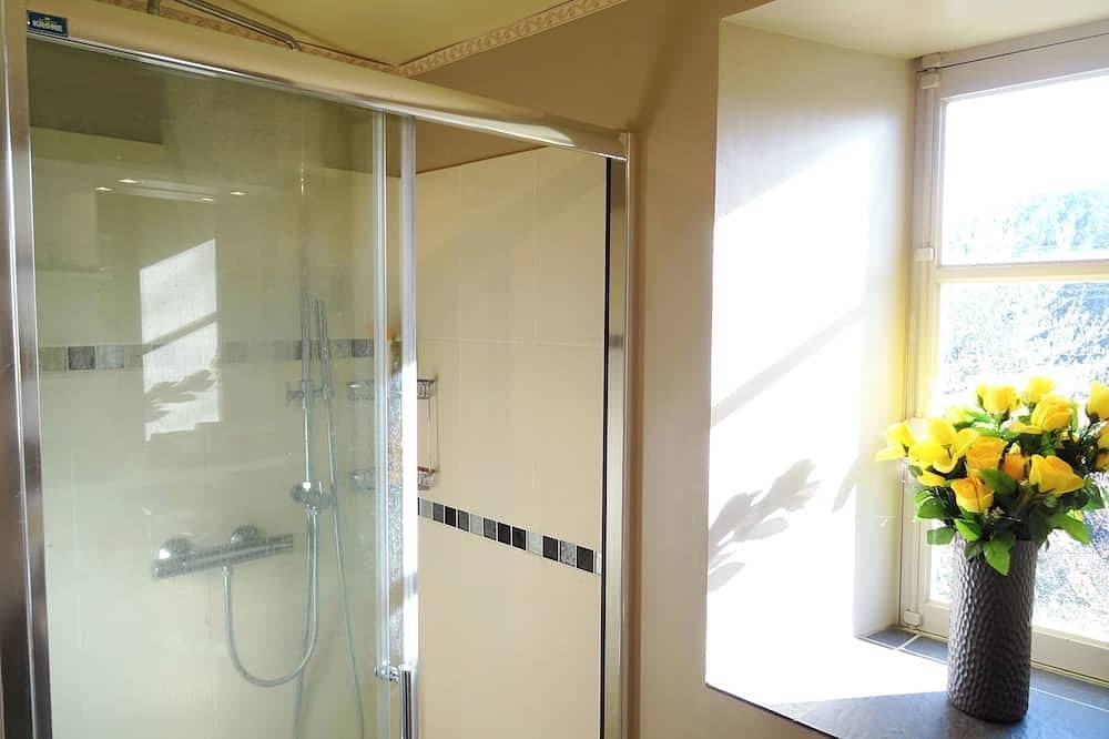 Foto 7 von 30: Komfortables 4-Sterne-Ardèche-Haus, klimatisierte Zimmer, pool, Panoramablick