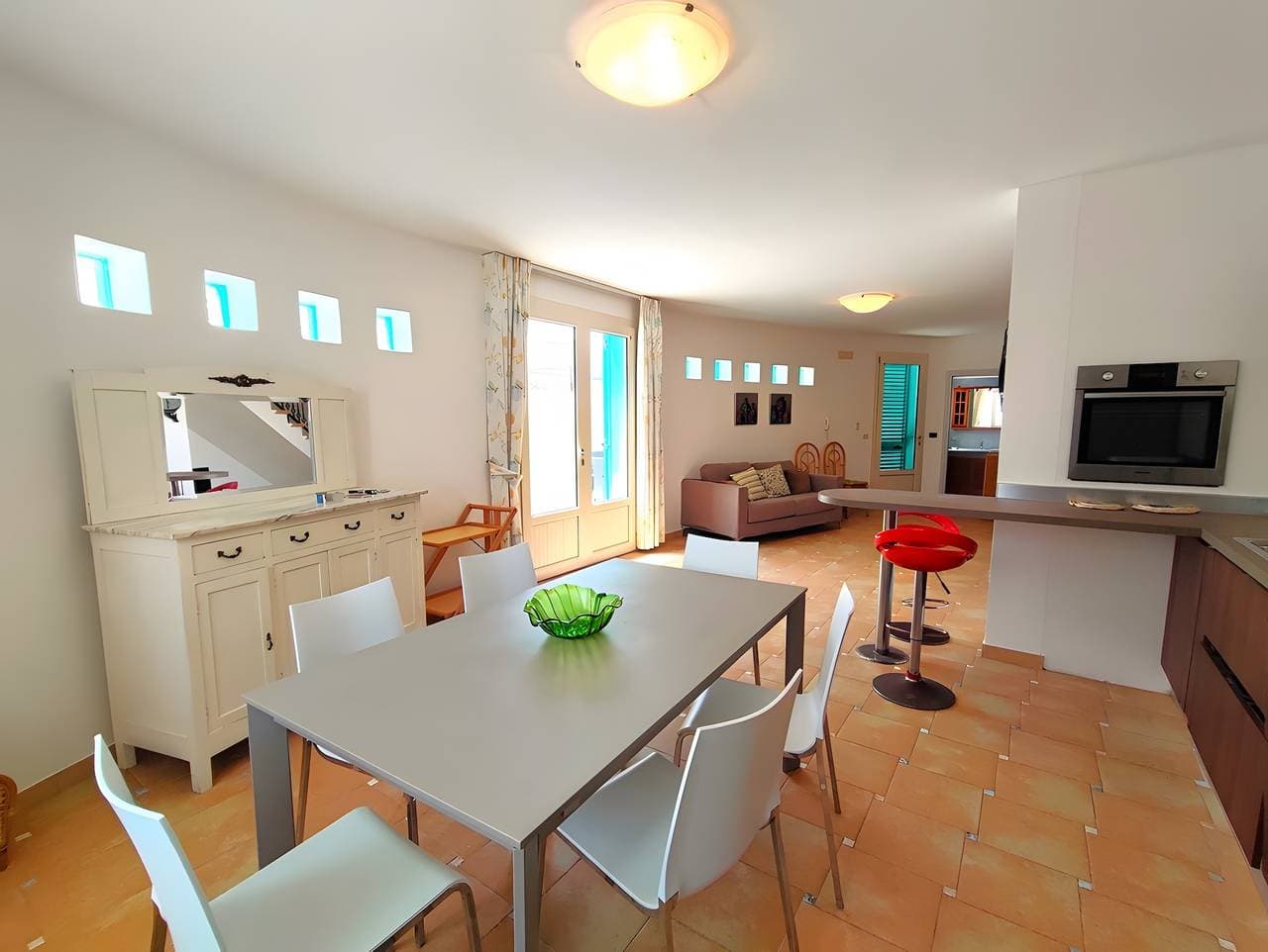 Foto 9 von 29: Ferienhaus 'Villetta A 200 Mt Dalle Spiagge' mit privatem Garten und Klimaanlage