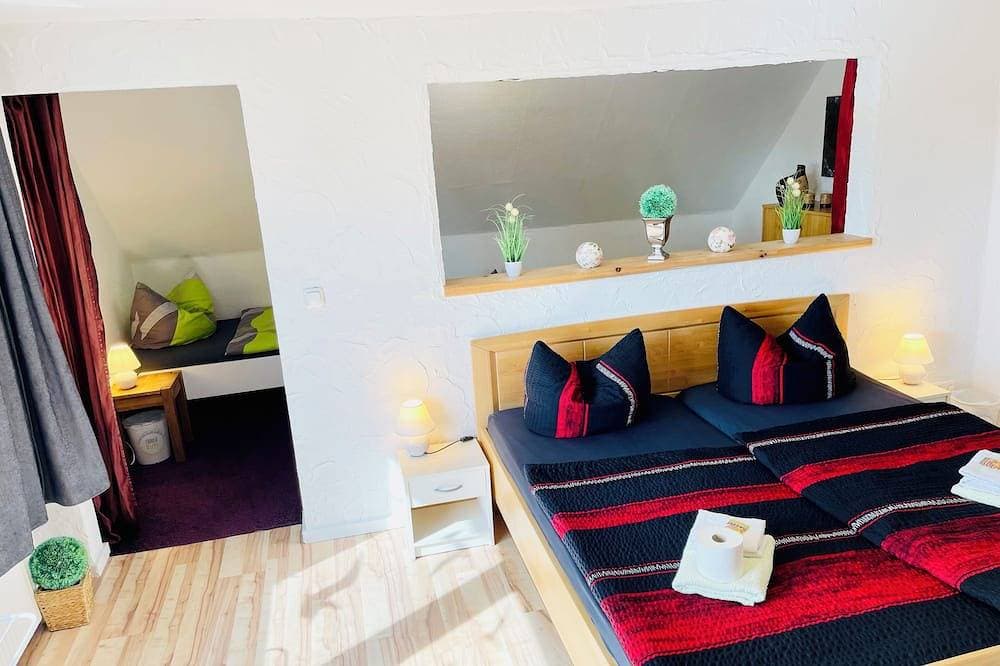 Foto 4 von 30: Große Ferien- & Monteurunterkunft | 104m² | 4 sep. Schlafbereiche | 2 Parkplätze