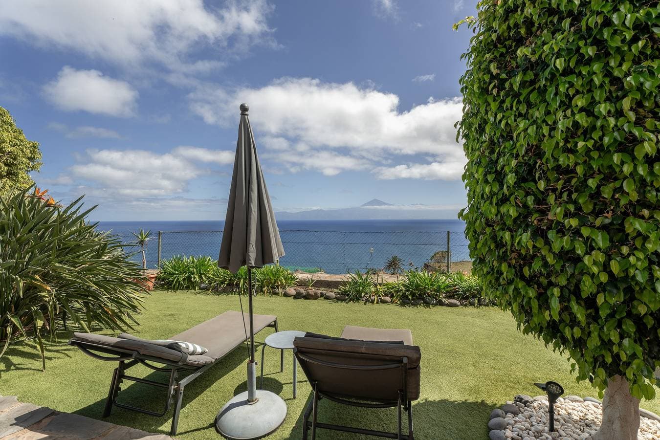 Foto 2 von 27: Ferienhaus 'Casa La Bobadilla' mit Meerblick, privater Terrasse und WLAN