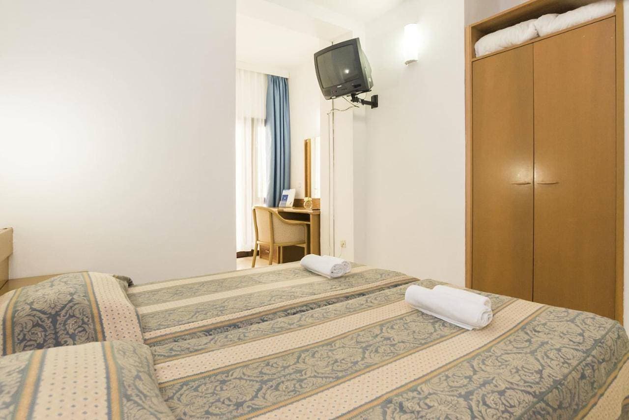 Foto 7 von 9: Double Room with Balcony