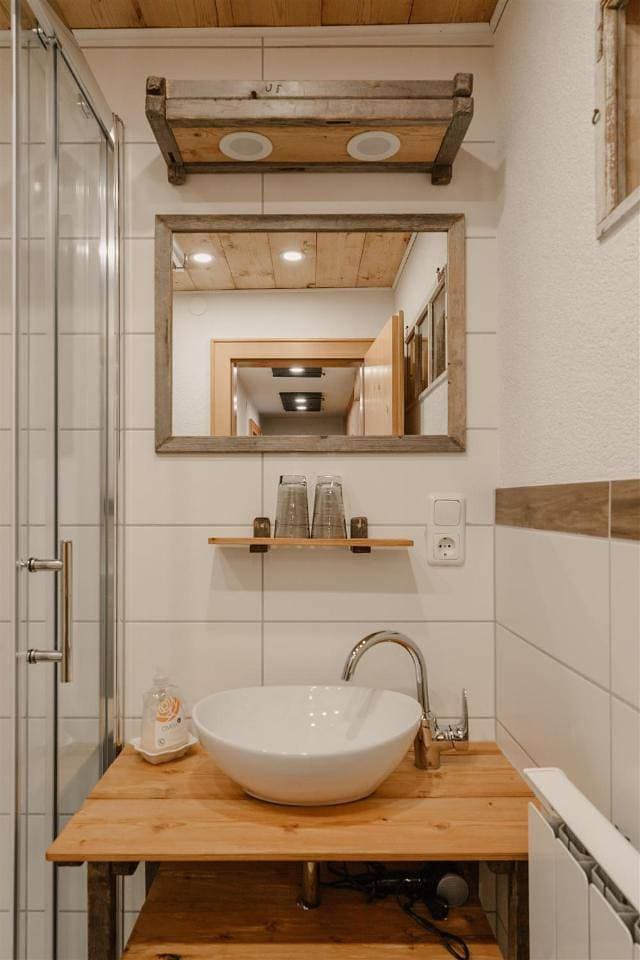 Foto 9 von 19: Apartment with Shower