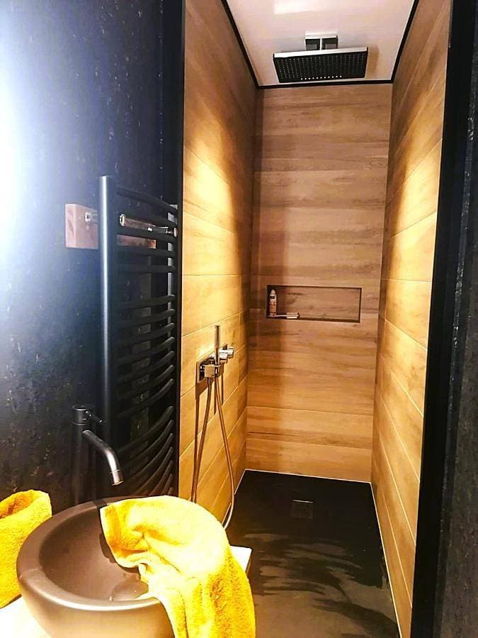 Foto 3 von 15: Double Room with Private Bathroom