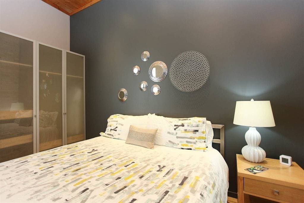 Charming Downtown Cottage, ideal für große Gruppe Get-Aways! 1
