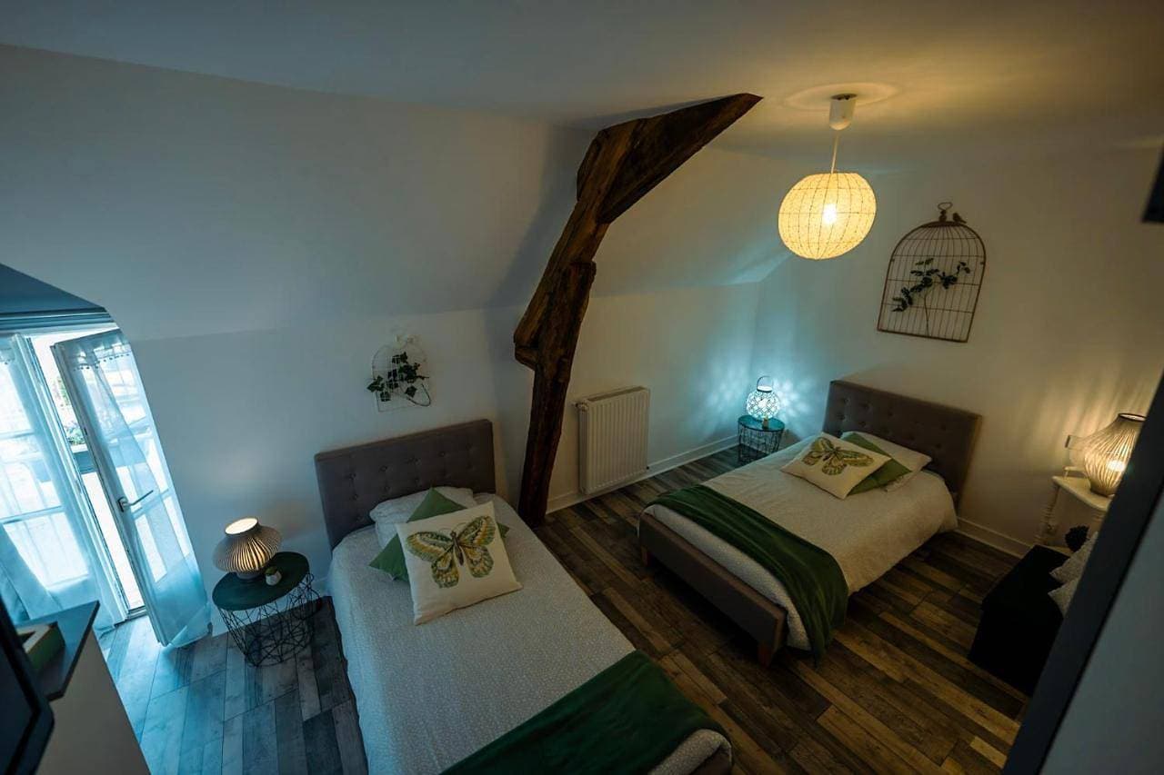 Foto 9 von 9: Twin Room with Private Bathroom