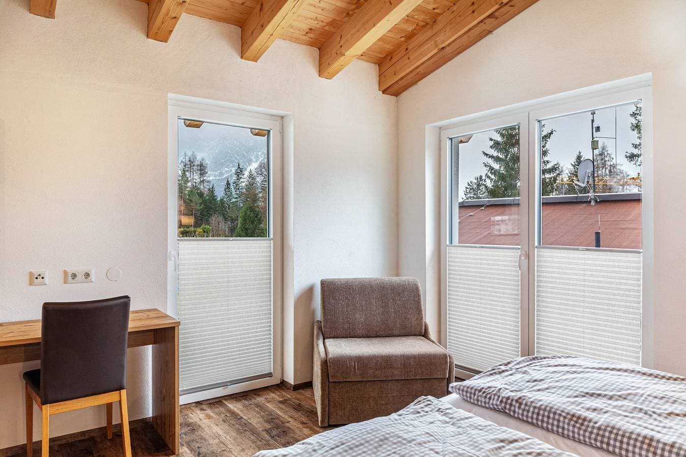 Foto 2 von 25: Ferienwohnung Wetterstein mit Bergblick, Balkon und WLAN