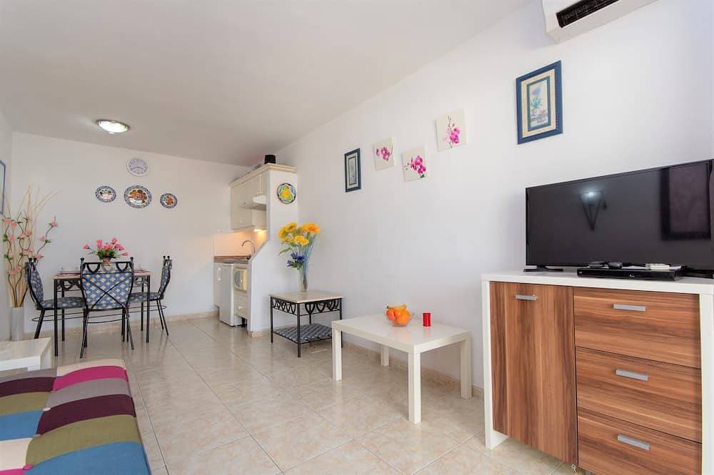 Foto 8 von 21: 1 Schlafzimmer Hotelwohnung in Costa Adeje, wenige Gehminuten zum Strand, Geschäften & Restaurants