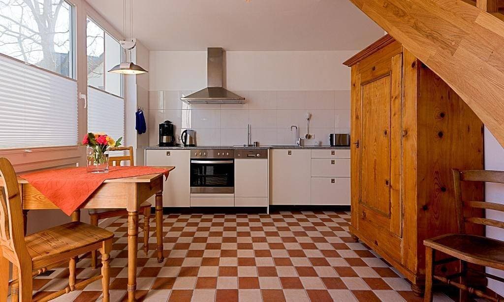 Foto 3 von 13: Ferienwohnung "Kapitänshaus - Atelier"