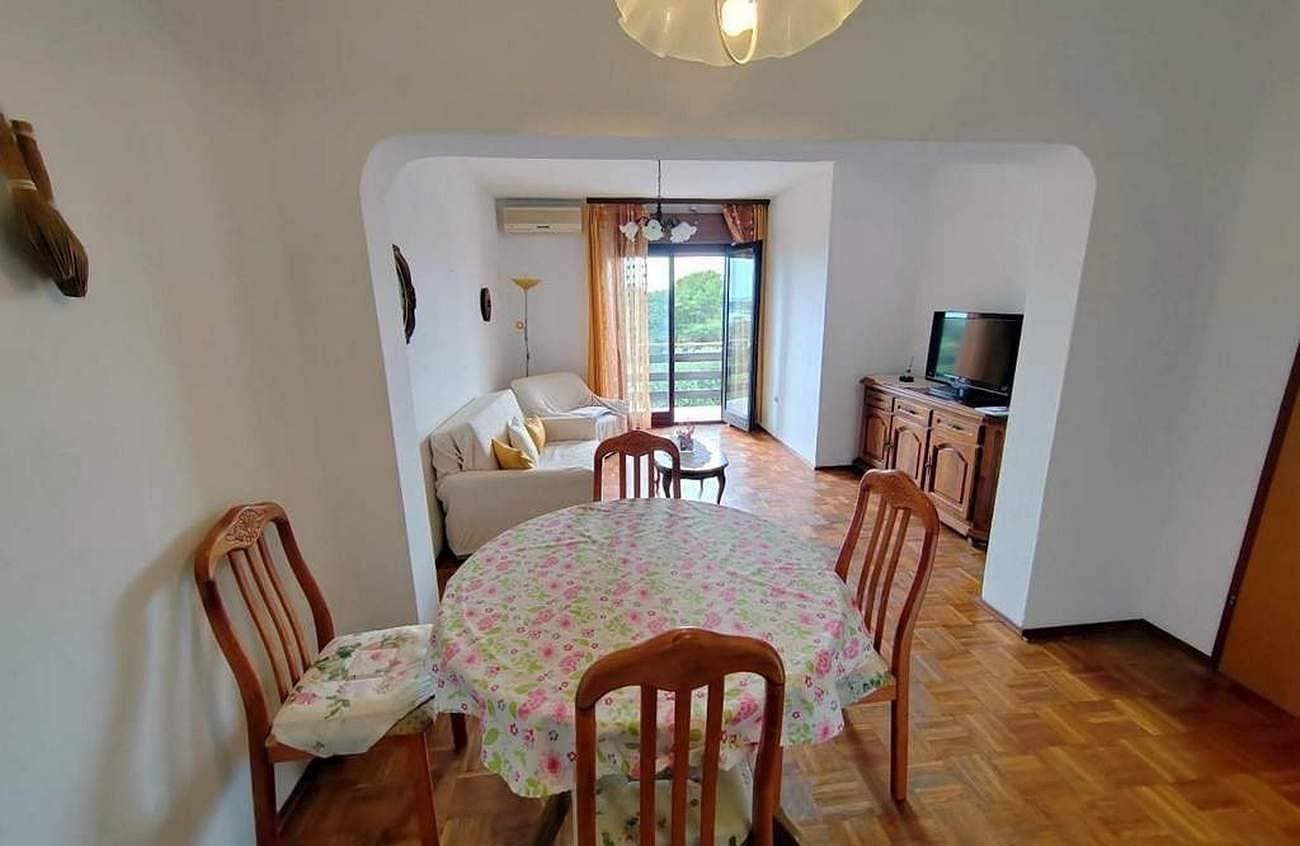 Foto 9 von 19: 1-Zimmer-Ferienwohnung mit Balkon und Meerblick Rab A-22497-b