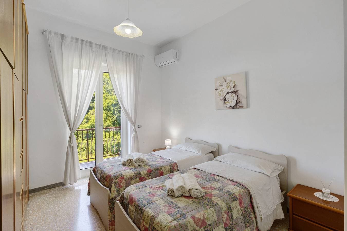 Foto 13 von 21: Ferienwohnung 'Familiare A Due Passi Dal Sentiero Degli Dei' mit Meerblick, Wi-Fi und Klimaanlage