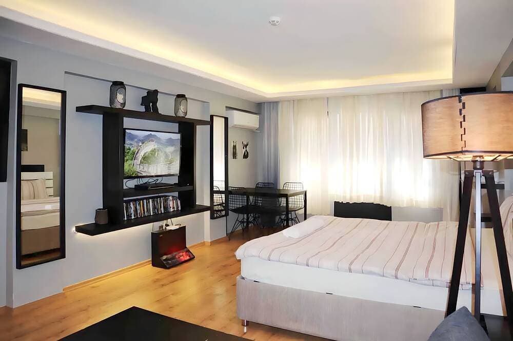 Foto 5 von 20: Cozy Central Apartment with Elevator&Patio Near Metro 2 minute walking