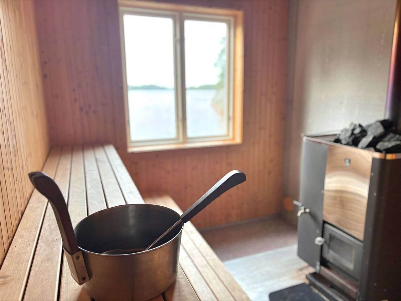 Foto 4 von 41: Hus Upplångö – Einzigartiges Abenteuer mitten in den Schären mit Sauna & Boot