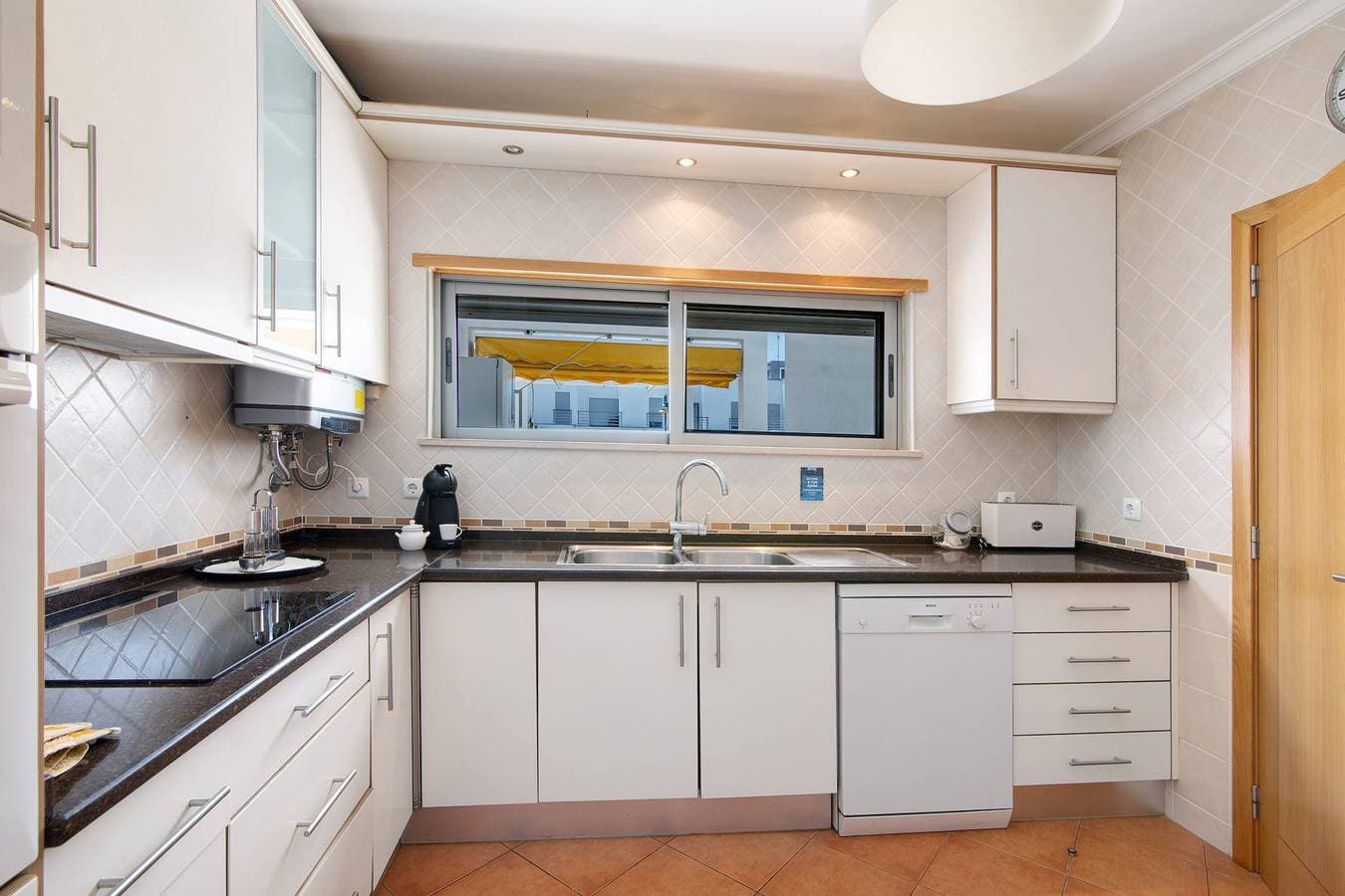 Foto 7 von 30: Ferienhaus 'Lota Village 32' mit Privatterrasse, Wi-Fi und Klimaanlage