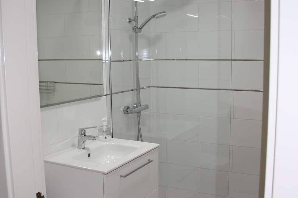 Foto 4 von 13: Beachfront Oasis Del Mar I – Ground Floor 2 Bed / 2 Bath with Pool