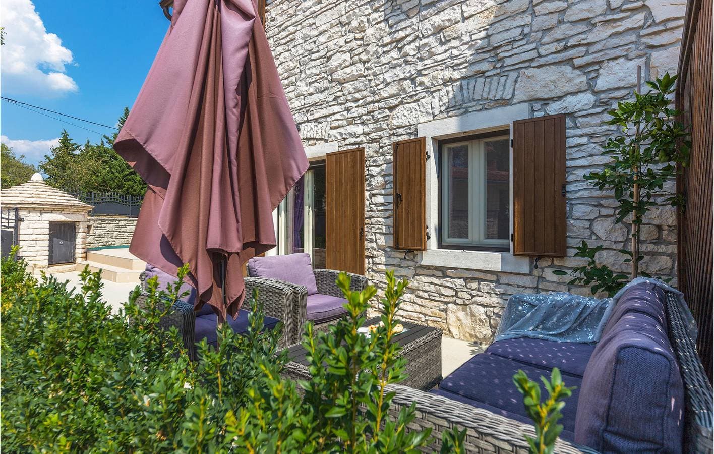 Foto 12 von 45: Gemütliche 90 m² große Wohnung mit Terrasse in der Nähe der Küste und des Stadtzentrums