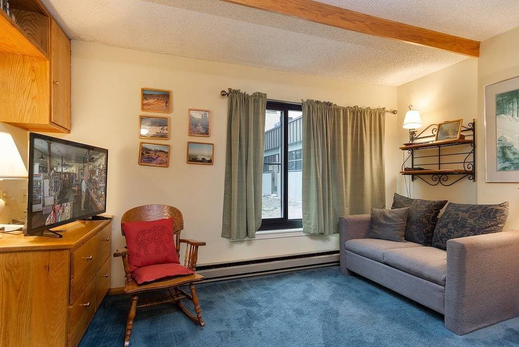 Foto 5 von 10: Silver Creek 1104  Studio Sleeps 3,  Slope Side