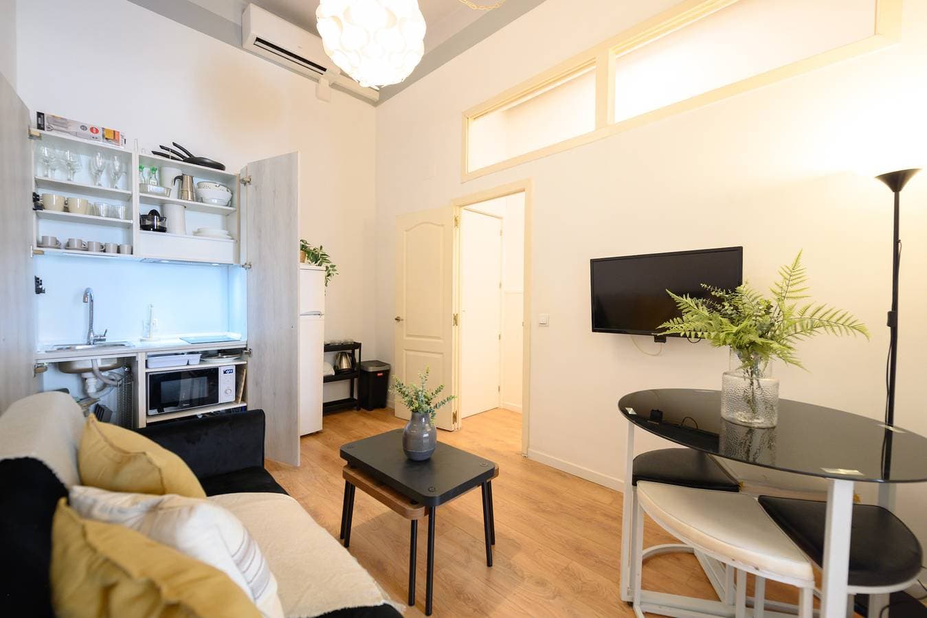 Foto 4 von 21: M Apartamento de 1 dormitorio con balcón
