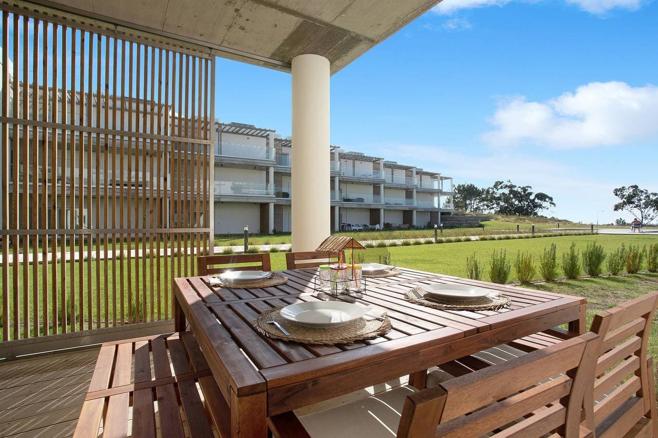 Foto 6 von 38: Ferienwohnung "Luxury Boho Style Nazaré" mit Meerblick, Gemeinschaftspool und WLAN