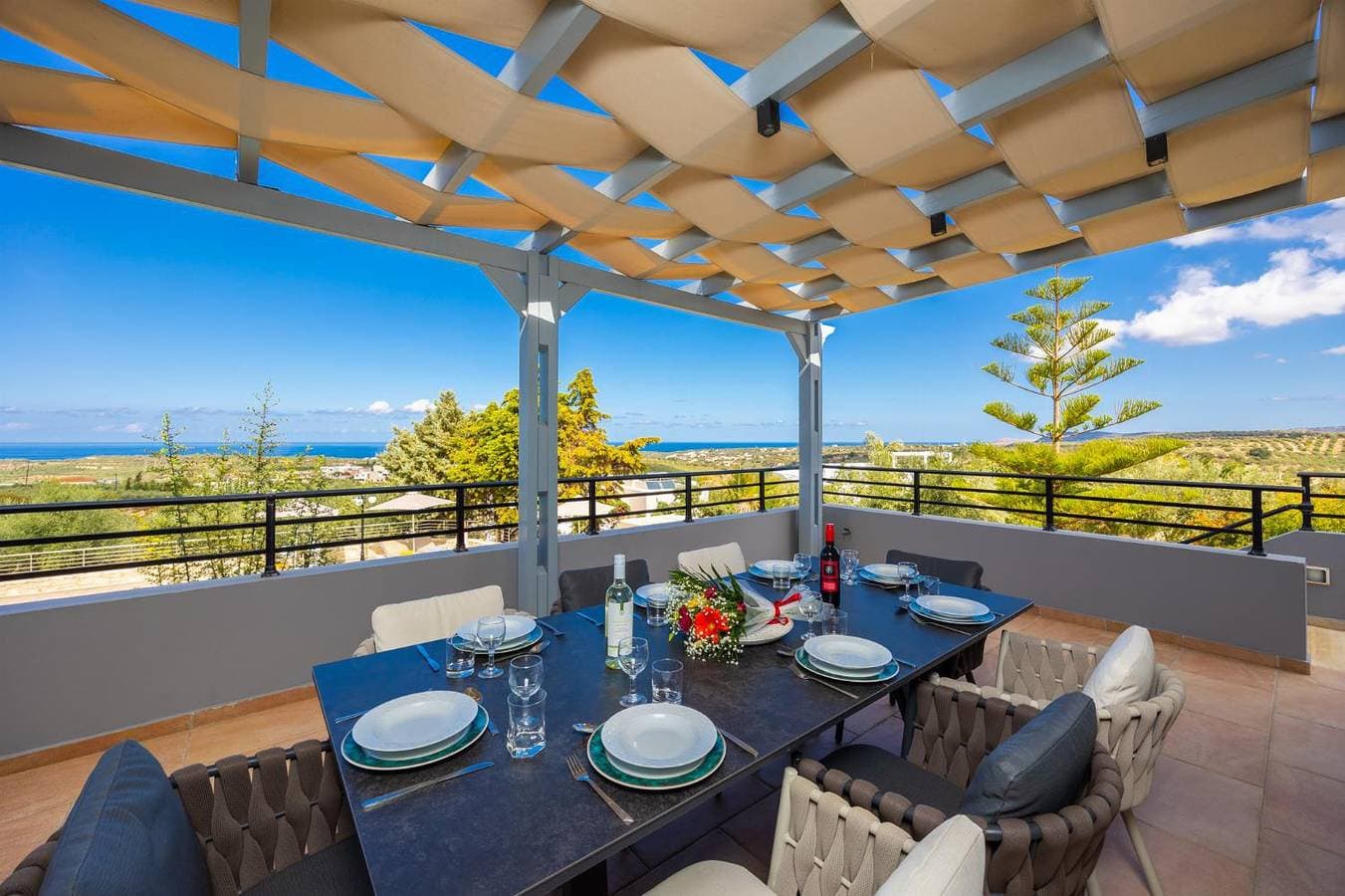 Foto 7 von 28: Villa für 9 Personen mit Balkon