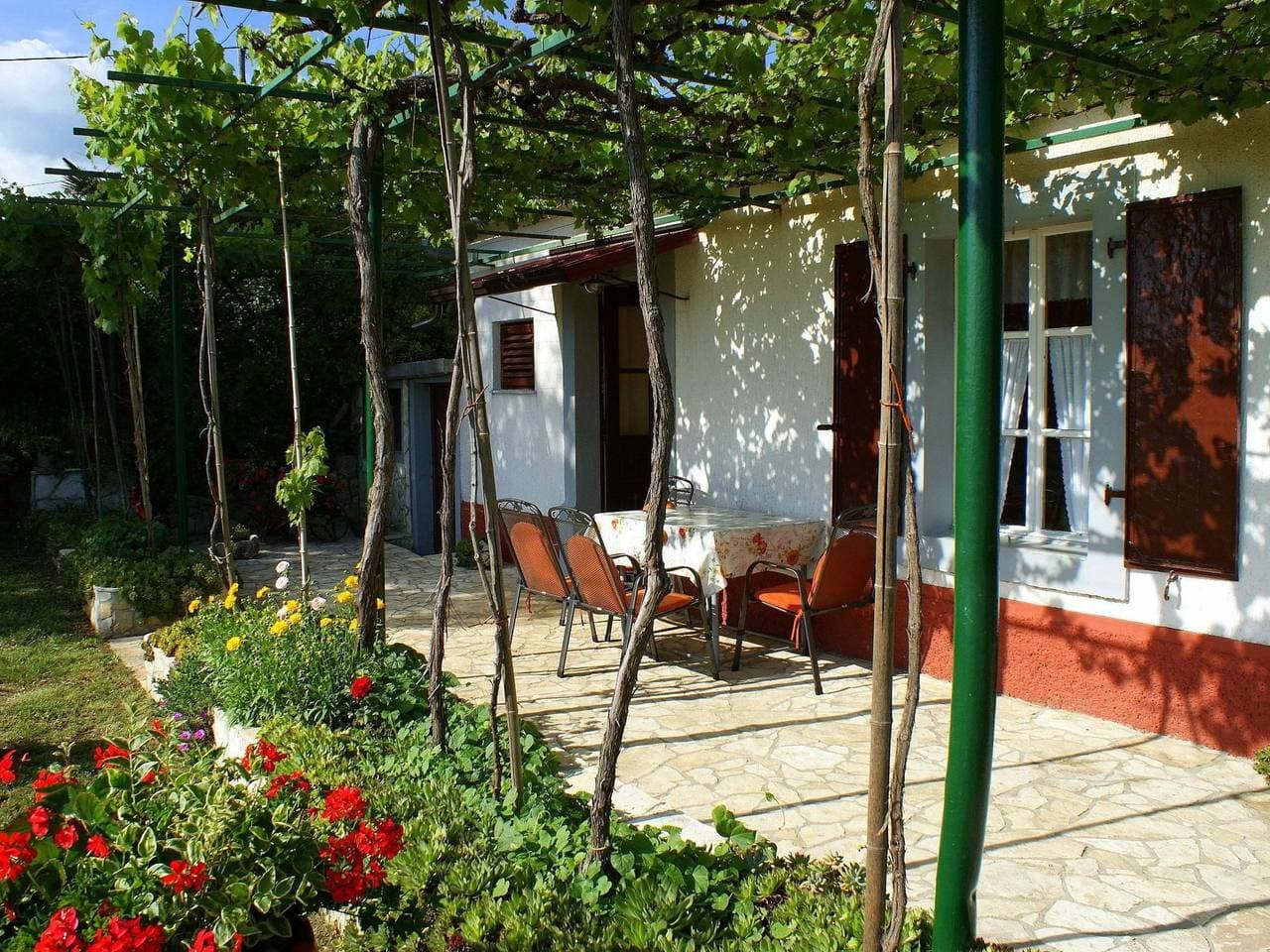 Foto 7 von 16: Freistehendes Haus Violeta mit weitläufigen Garten