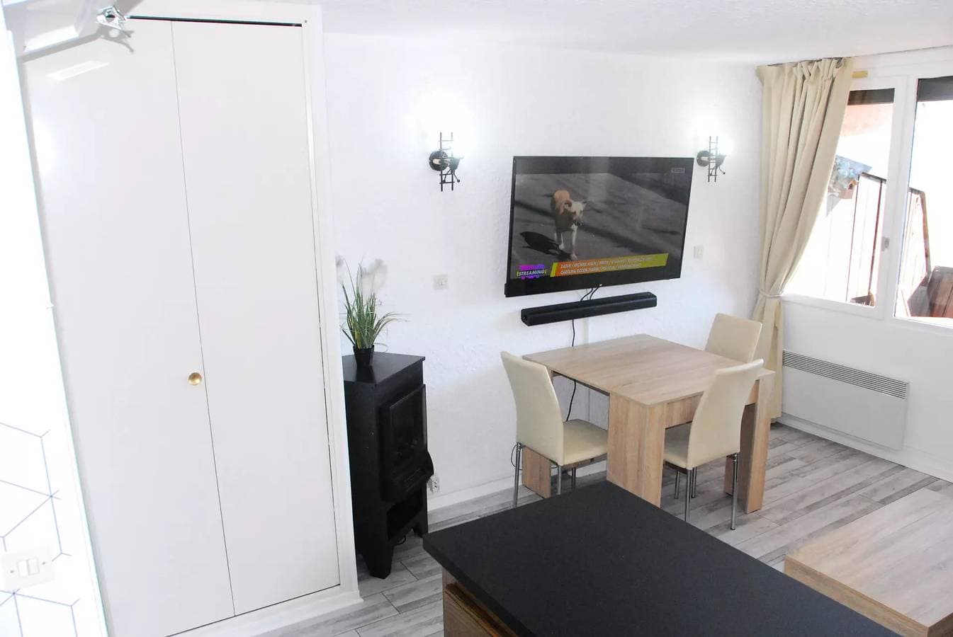 Foto 5 von 15: In der Nähe des Aufzugs, schöne Wohnung, sehr schöne Aussicht