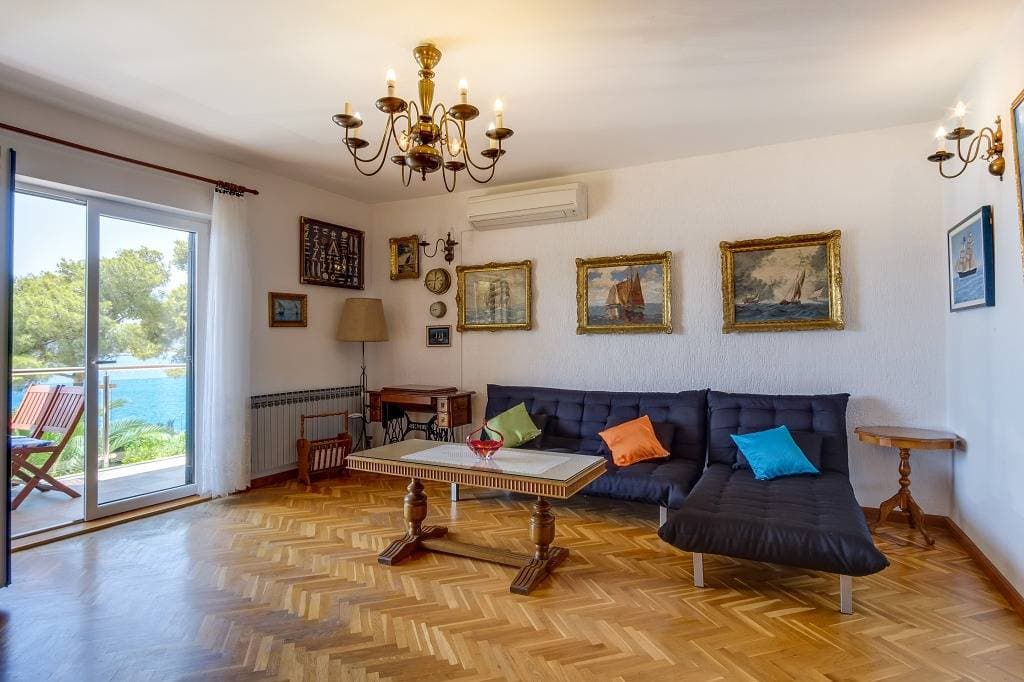Foto 11 von 45: Ferienwohnung in Mali Lošinj mit Meerblick, Balkon, Klimaanlage, W-Lan (4896-4)