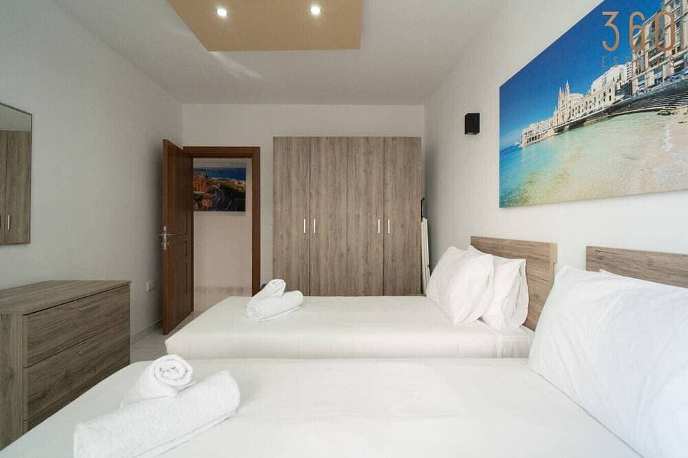 Foto 6 von 26: A lovely 1Br seafront apartment with strong WIFI !