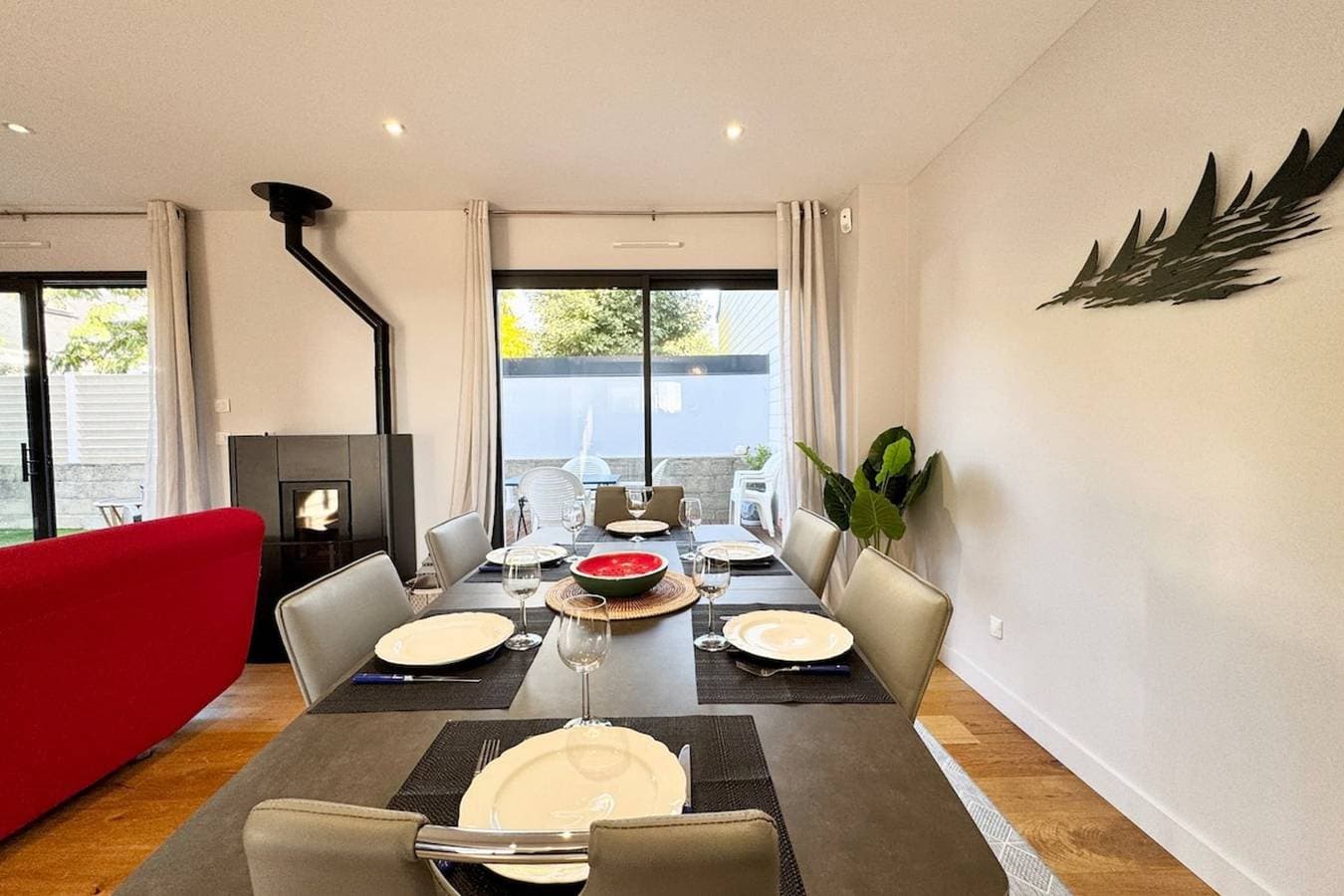 Foto 11 von 47: Maison contemporaine de standing - 100m des plages