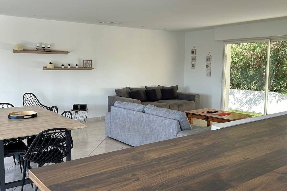 Foto 8 von 16: Villa von sogar Fuß 140m2 auf 2000m2 Boden mit Schwimmbad