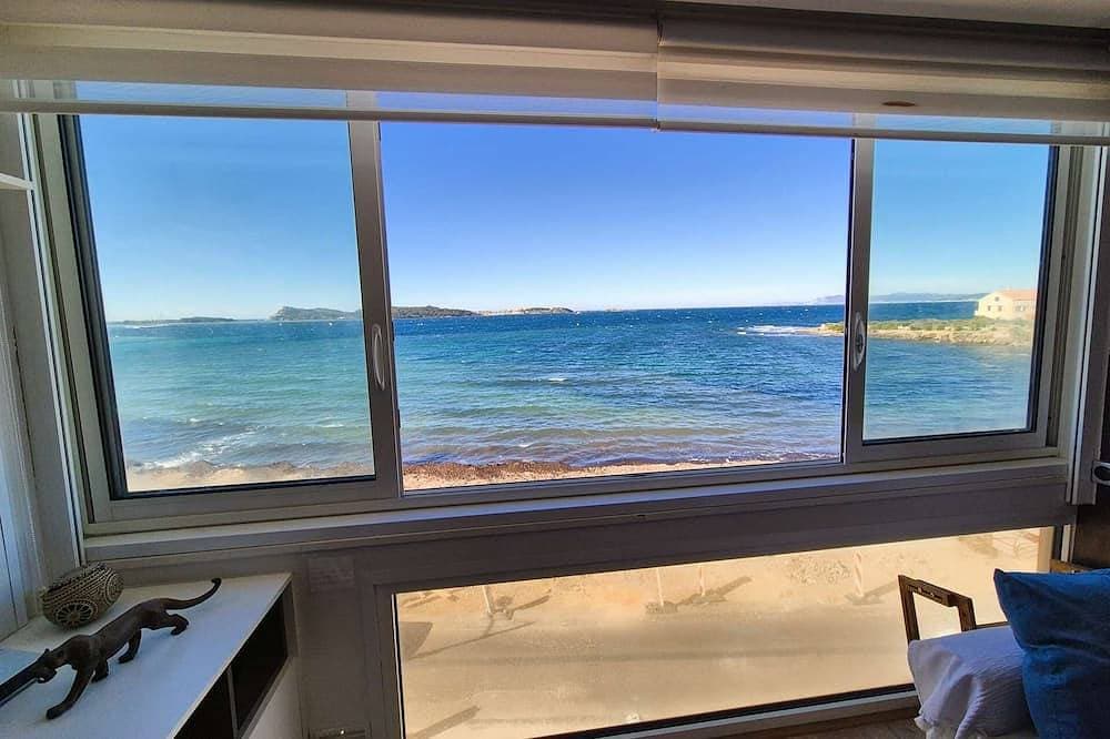 40 meters from the beach, A/C, Wi-Fi, sea view, all on foot 1