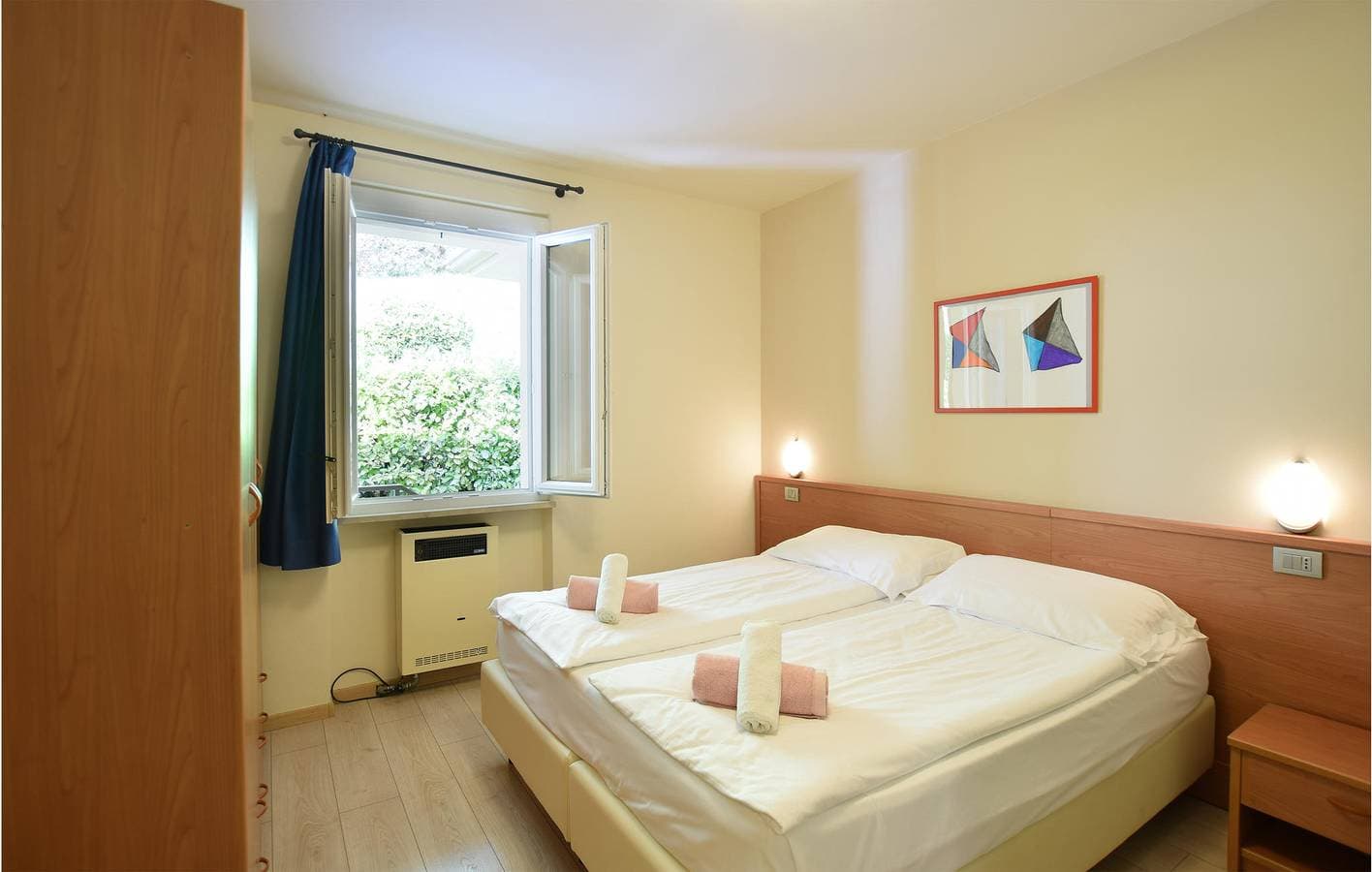 Foto 5 von 27: Appartement am Pool mit Parkplatz & WiFi