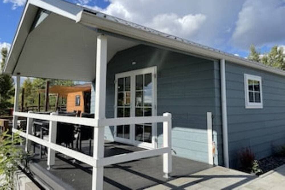 Familien Wood Lodge am Geiseltalsee 1