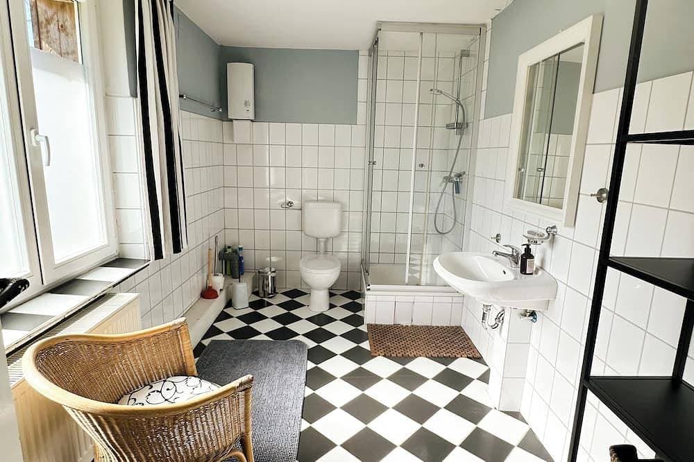 Foto 5 von 12: Idyllische Lage - Ferienhaus für Familien mit Hund 1 Std. vor Berlin am See.