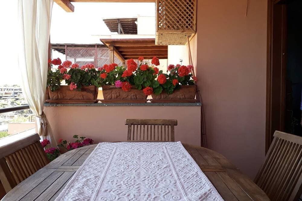 Foto 11 von 30: Ein-Zimmer-Wohnung mit Terrasse und Blick auf das Meer - Costa Smeralda
