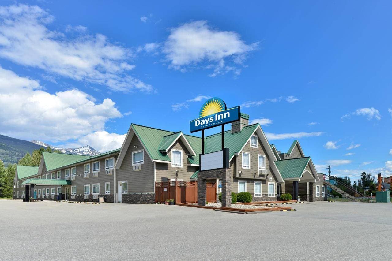 Days Inn by Wyndham Valemount 1