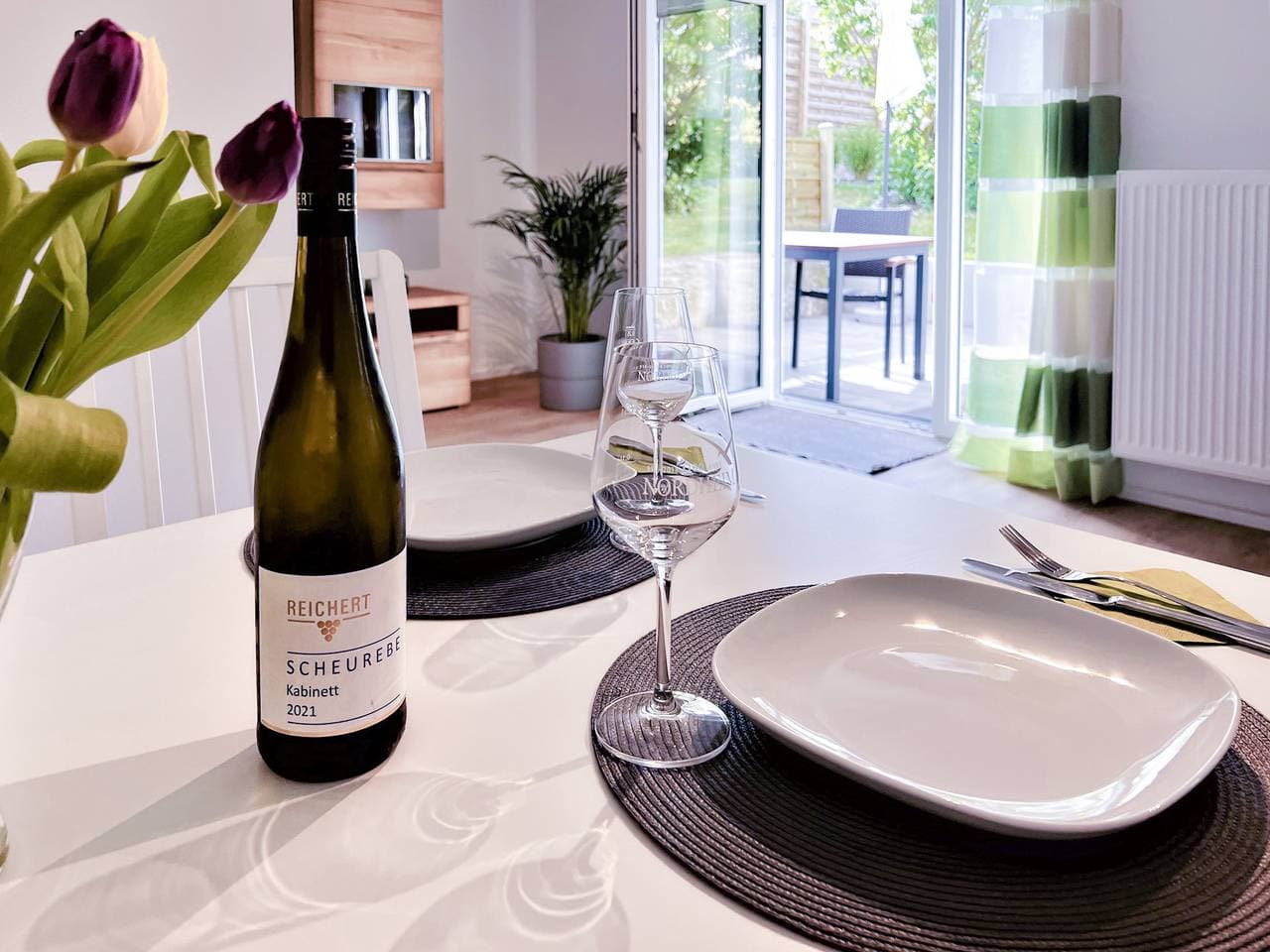 Foto 7 von 8: Ferienwohnung Weininsel - Ferienwohnung (75 qm) mit eigener Terrasse