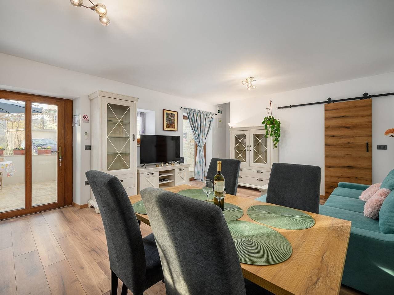 Foto 5 von 23: Schöne Villa in der Natur