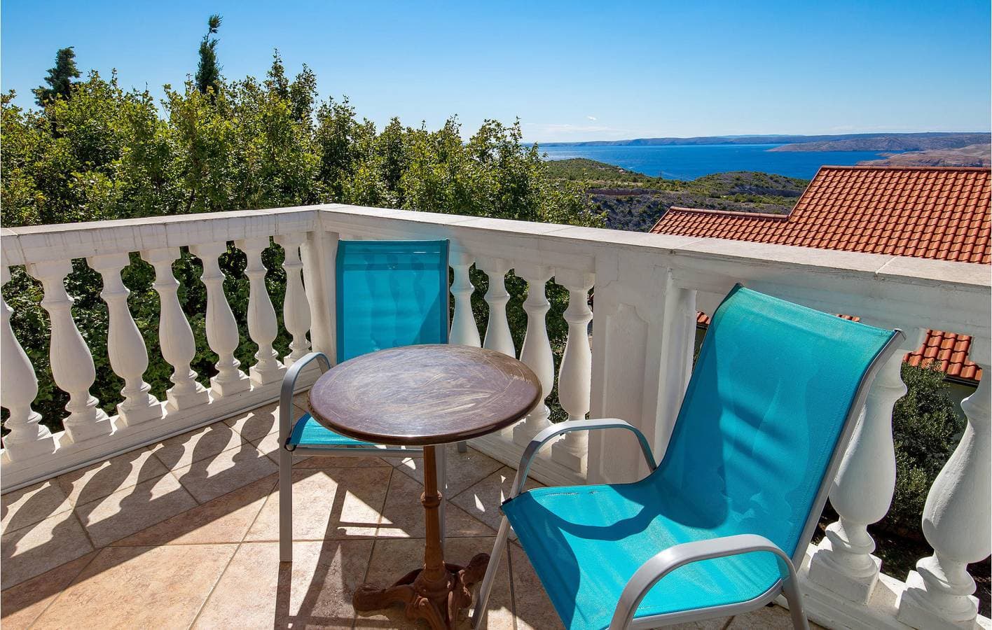 Foto 4 von 29: Gemütliche Ferienwohnung am Meer mit Terrasse und Parkplatz, 1,5 km vom Strand entfernt