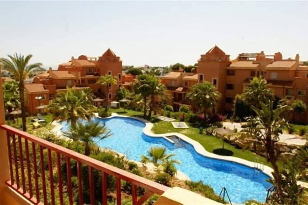 Marbella 2 Bed 2 Bath Luxury Apartment near Cabopino 1