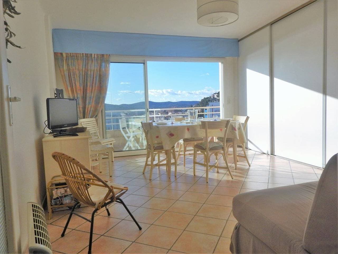Foto 5 von 19: 2-Zimmer-Wohnung, Terrasse, strandnah und zentrumsnah, Le Lavandou